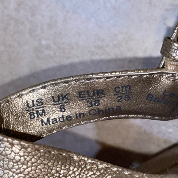 Naturalizer Sandals - Picture 4 of 5